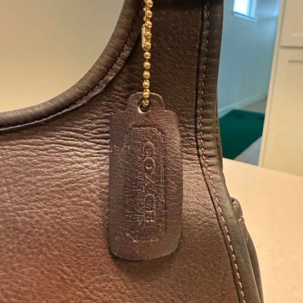 👜 COACH Cashin Vintage NYC Crescent Metal Tag Beautifully Textured Mocha 9235 - Picture 6 of 16